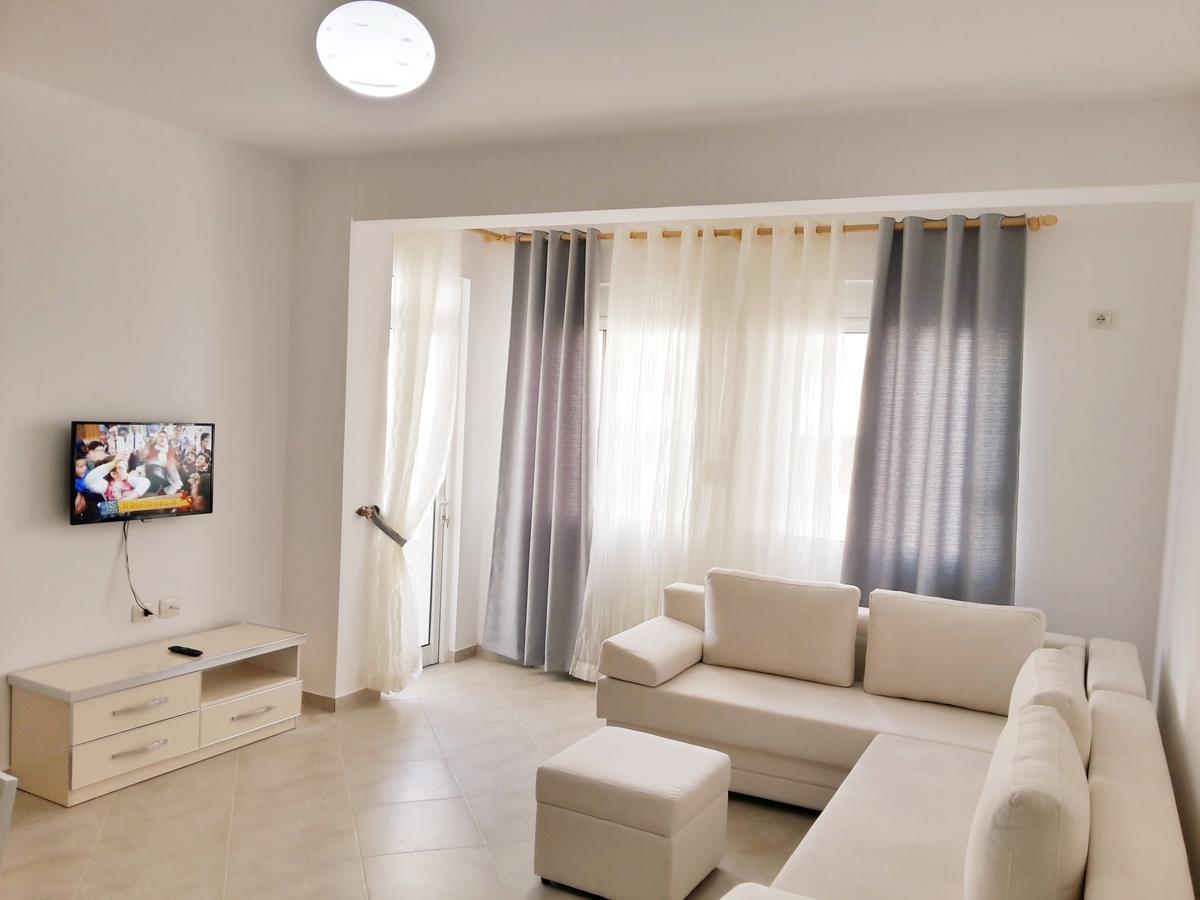 Saranda Apartments Appartamento *